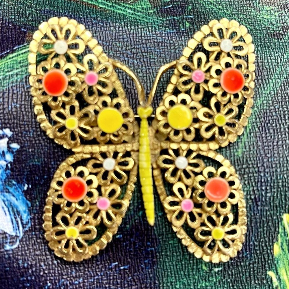 Signed ART Co Gold Tone and Enamel Butterfly Brooch With Floral Filigree Pattern - Picture 1 of 3
